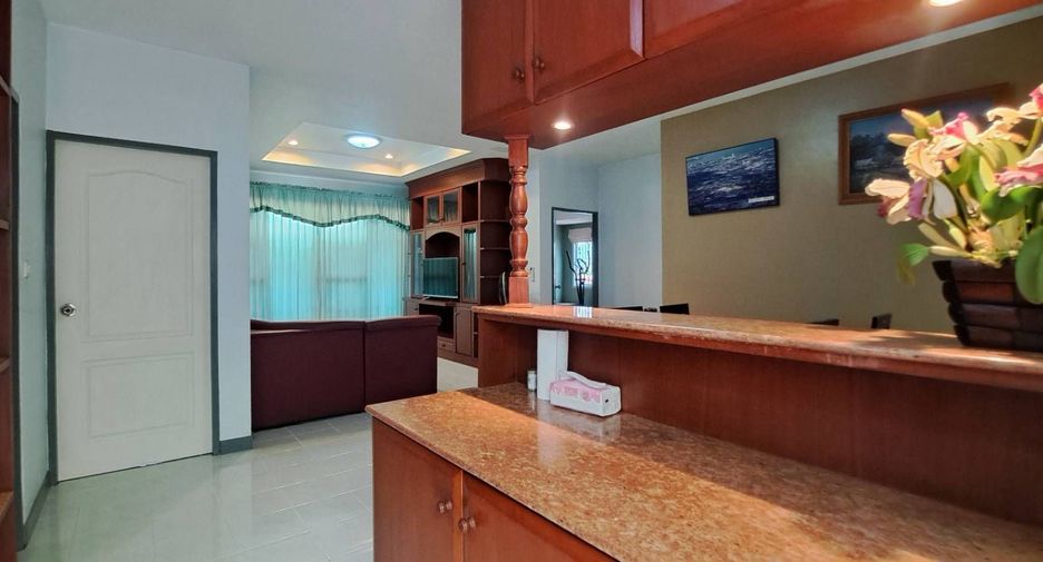 Haus zur Miete mit 3 Zimmer in Bang Lamung, Chonburi