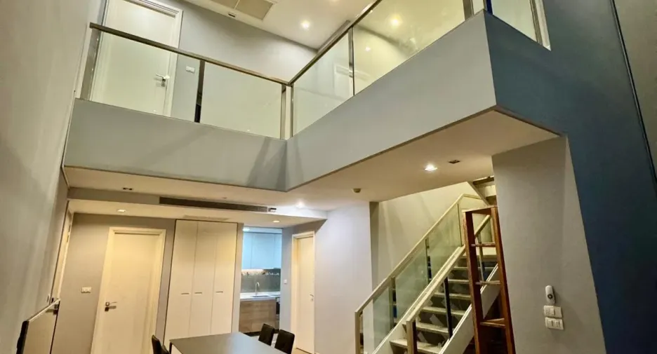 À vendre et à louer 2 chambres condo à Watthana, Bangkok