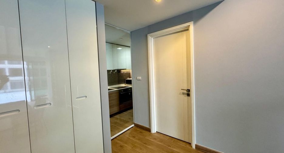À vendre et à louer 2 chambres condo à Watthana, Bangkok