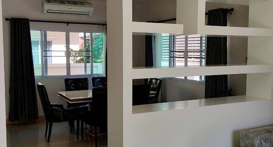 For sale 3 bedrooms house in San Kamphaeng, Chiang Mai