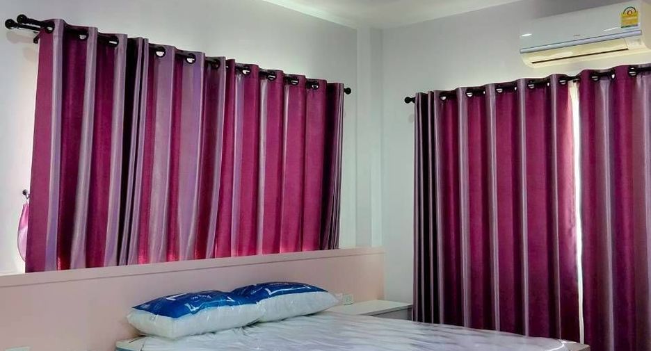 For sale 3 bedrooms house in San Kamphaeng, Chiang Mai