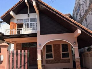 Продажа 3 спальни дом в Лат Пхрао, Бангкок