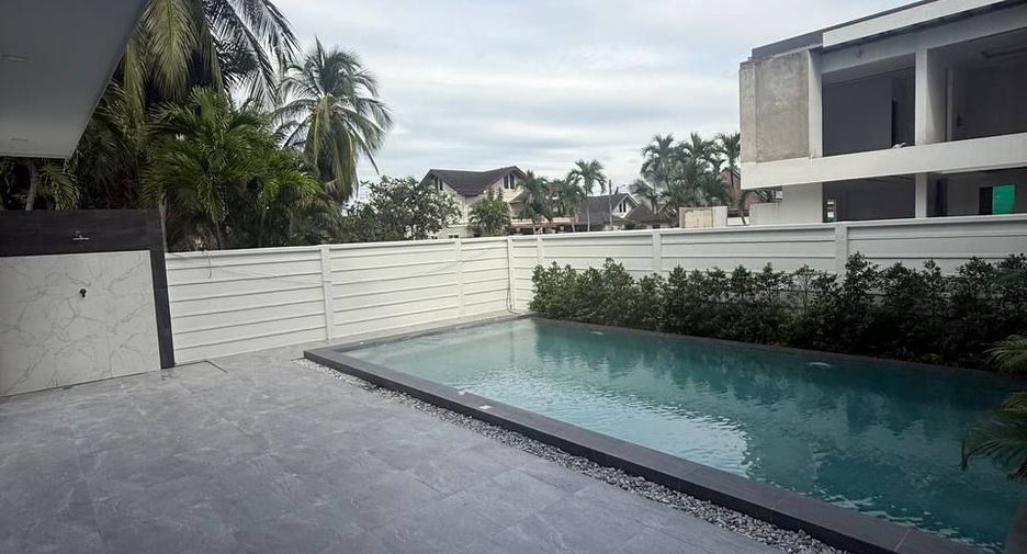 Villa en venta de 3 habitaciones en Bang Lamung, Chonburi