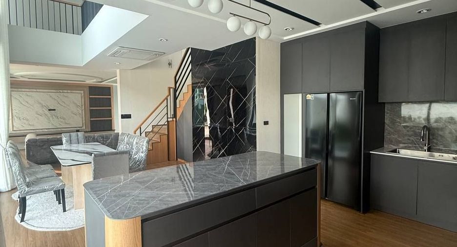Villa en venta de 3 habitaciones en Bang Lamung, Chonburi