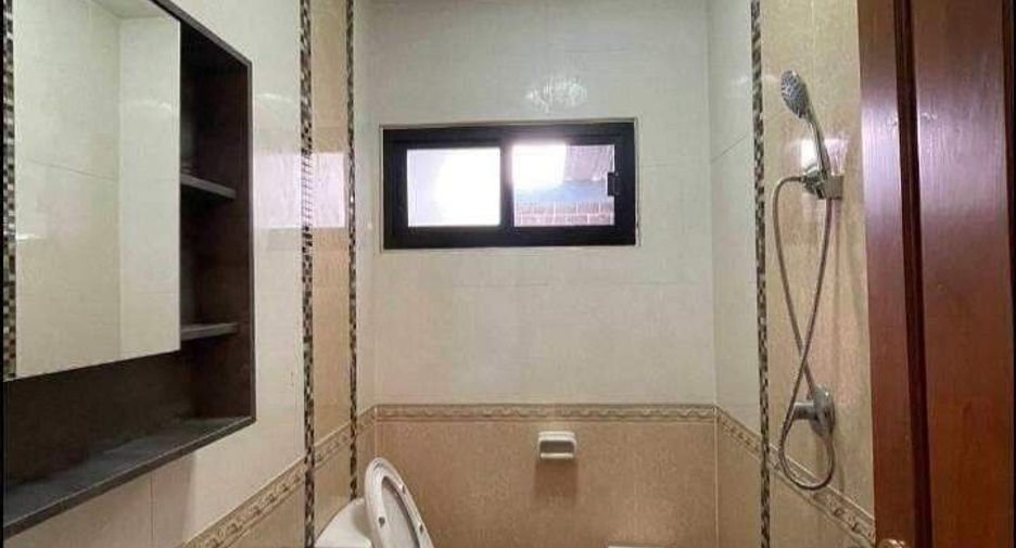 For sale 3 bedrooms house in Hang Dong, Chiang Mai