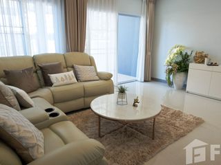For sale and for rent 2 bedrooms townhouse in San Kamphaeng, Chiang Mai