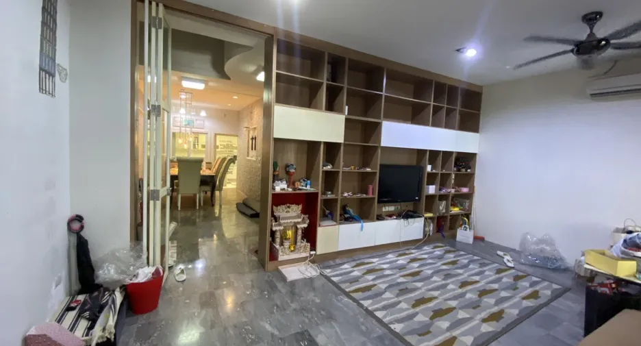 Casa adosada en venta y en alquiler de 5 habitaciones en Suan Luang, Bangkok
