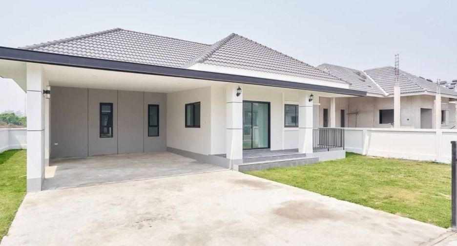 For sale 3 bedrooms villa in San Pa Tong, Chiang Mai
