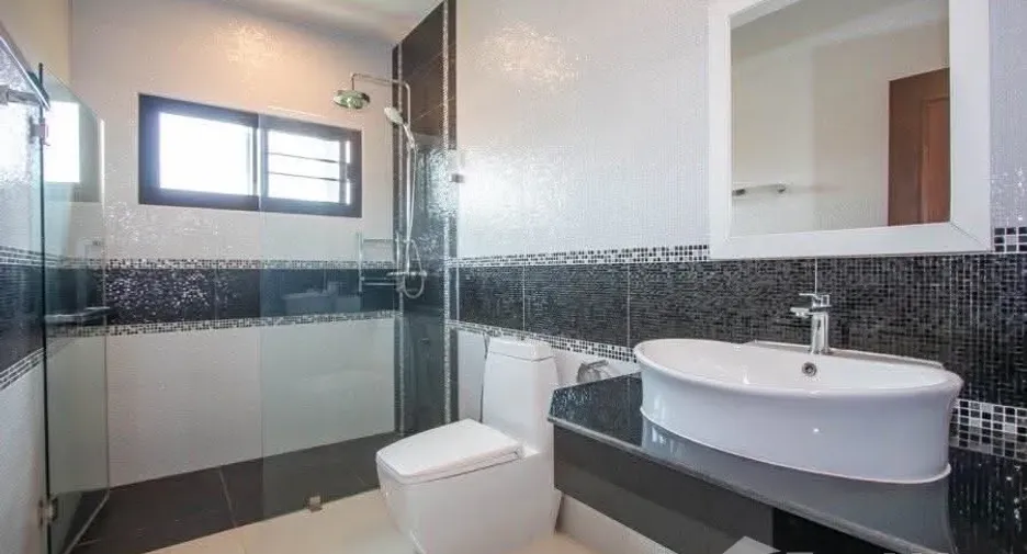 For sale and for rent 3 bedrooms house in Hang Dong, Chiang Mai