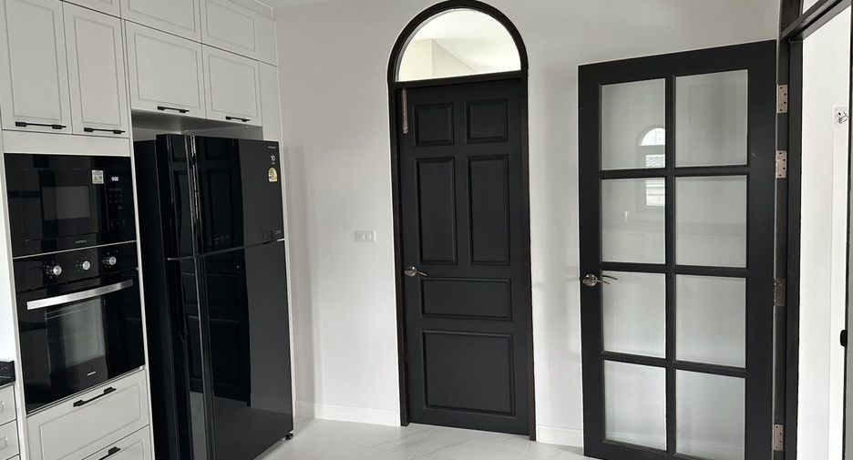 For sale and for rent 4 bedrooms house in Mae Rim, Chiang Mai