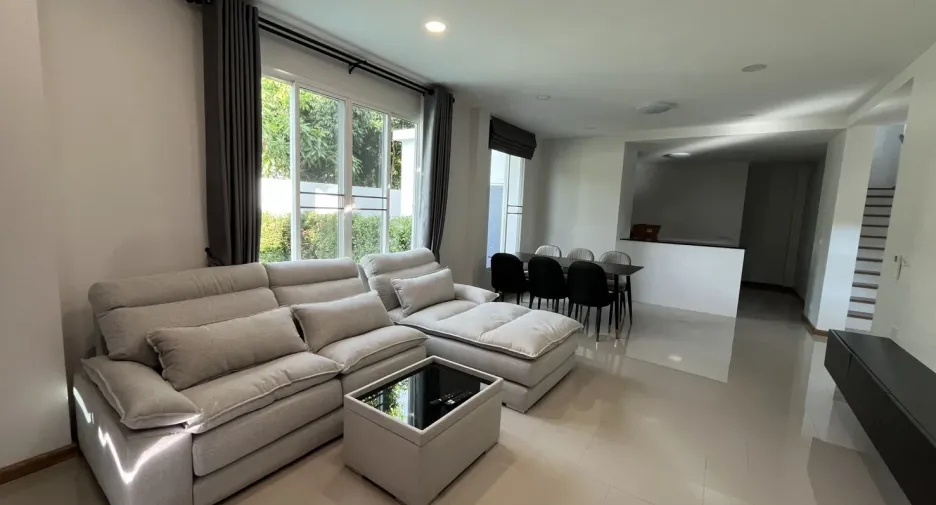 For sale and for rent 5 bedrooms villa in Mae Rim, Chiang Mai
