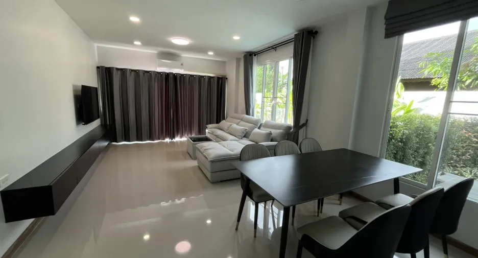 For sale and for rent 5 bedrooms villa in Mae Rim, Chiang Mai