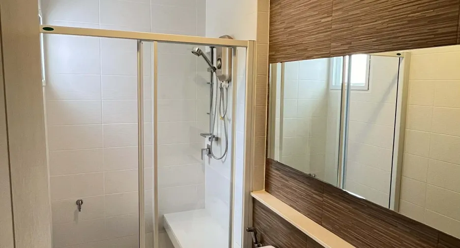 For rent 4 bedrooms house in Mueang Chiang Mai, Chiang Mai
