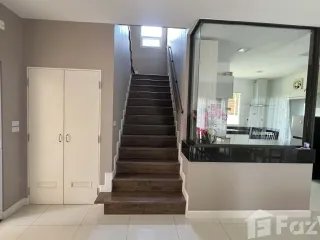 À louer 4 chambres maison à Mueang Chiang Mai, Chiang Mai
