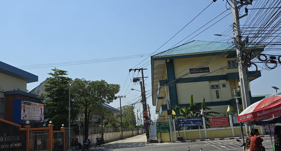 Grundstück zum Kauf in Bang Bo, Samut Prakan