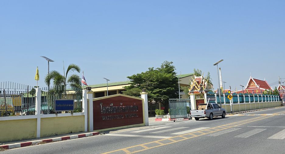 Grundstück zum Kauf in Bang Bo, Samut Prakan