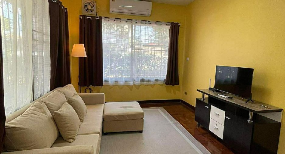 For rent 3 bedrooms house in Mueang Chiang Mai, Chiang Mai