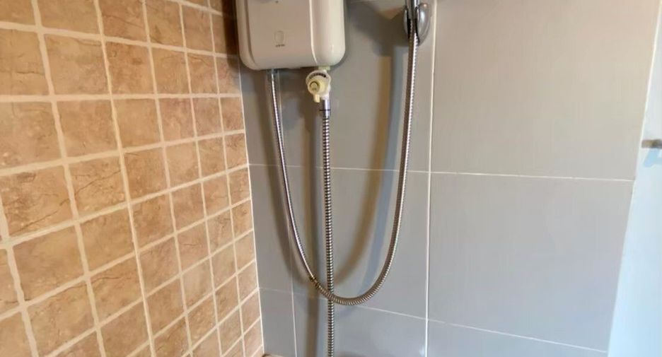 For rent 1 bed condo in Mueang Samut Prakan, Samut Prakan