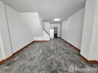 For sale 3 bedrooms townhouse in Bang Khun Thian, Bangkok