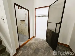 For sale 3 bedrooms townhouse in Bang Khun Thian, Bangkok