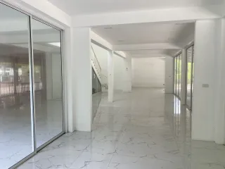 For sale 6 bedrooms villa in San Pa Tong, Chiang Mai