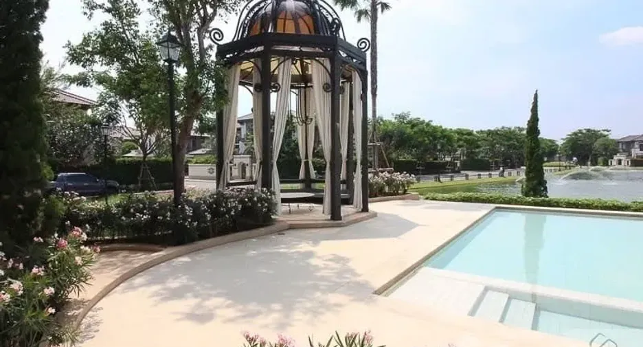 For sale そして for rent 4 ベッドルーム house in Bang Khen, Bangkok