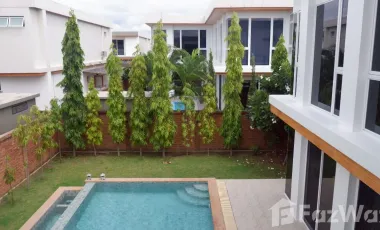 For sale and for rent 4 bedrooms villa in San Kamphaeng, Chiang Mai
