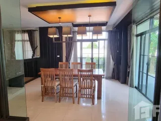 À louer 4 chambres maison à Hang Dong, Chiang Mai
