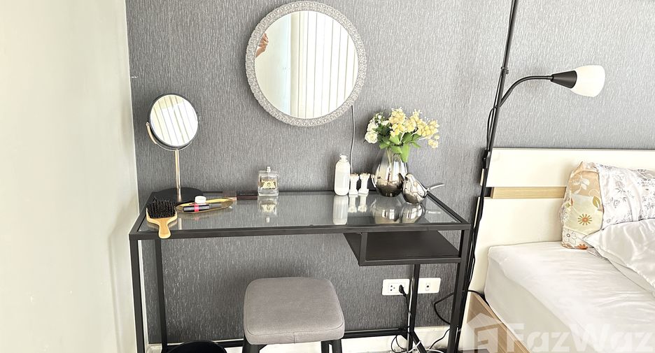 For sale 1 bed condo in Khlong Toei, Bangkok
