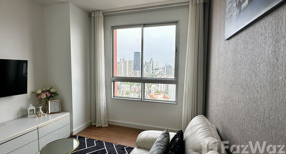 For sale 1 bed condo in Khlong Toei, Bangkok