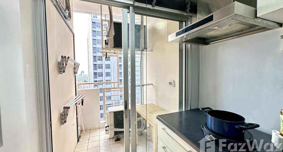 For sale 1 bed condo in Khlong Toei, Bangkok