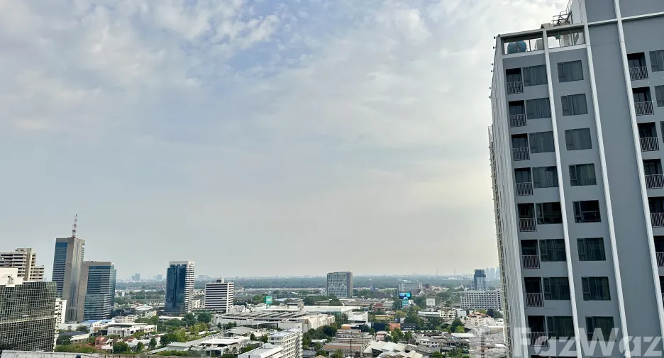 For sale 1 bed condo in Khlong Toei, Bangkok