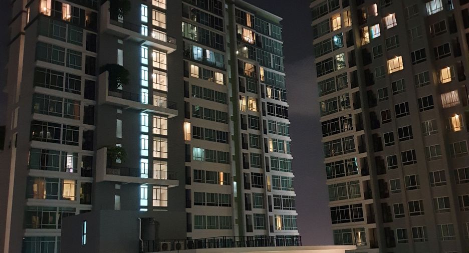 À vendre 2 chambres condo à Bang Na, Bangkok