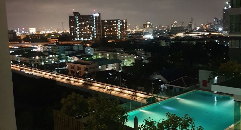 À vendre 2 chambres condo à Bang Na, Bangkok