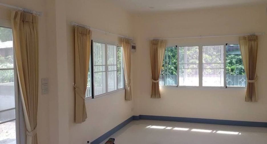 For sale 2 bedrooms house in Saraphi, Chiang Mai