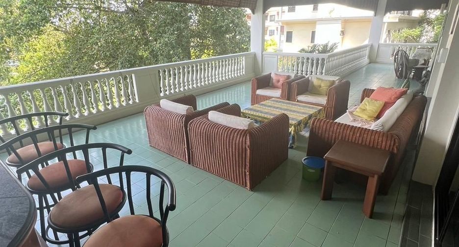 出售 和 出租 4 卧室 公寓 在 Sattahip, Chon Buri
