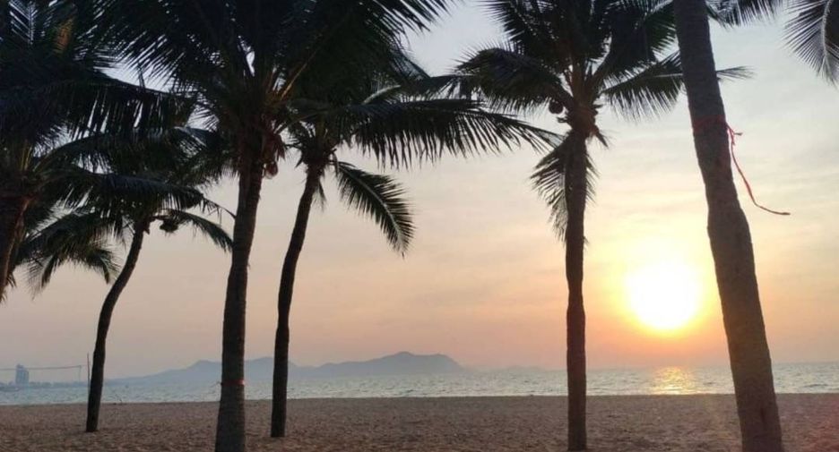 出售 和 出租 4 卧室 公寓 在 Sattahip, Chon Buri
