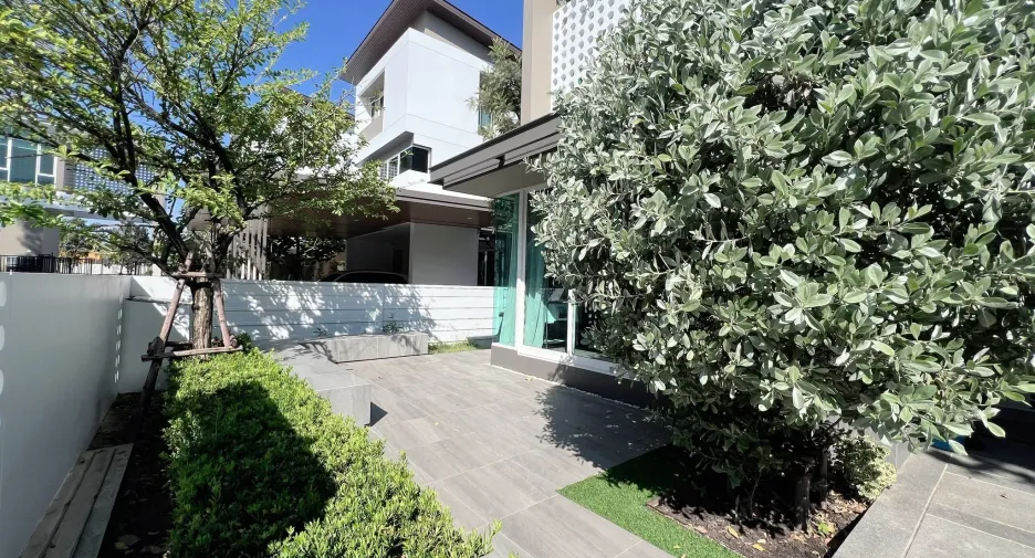 For sale 4 bedrooms house in Bang Phli, Samut Prakan