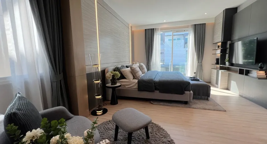 For sale 4 bedrooms house in Bang Phli, Samut Prakan