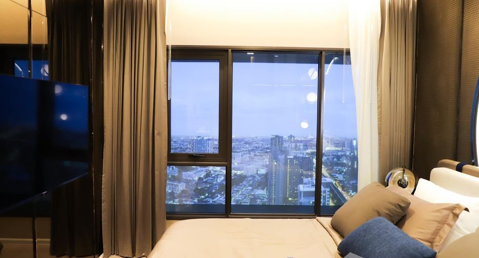 For sale 2 bedrooms condo in Thon Buri, Bangkok