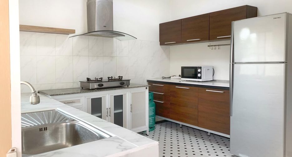 For rent 3 bedrooms house in Mueang Chiang Mai, Chiang Mai