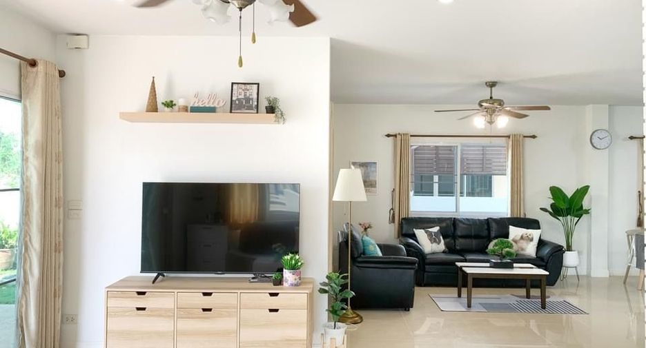 For rent 3 bedrooms house in Mueang Chiang Mai, Chiang Mai