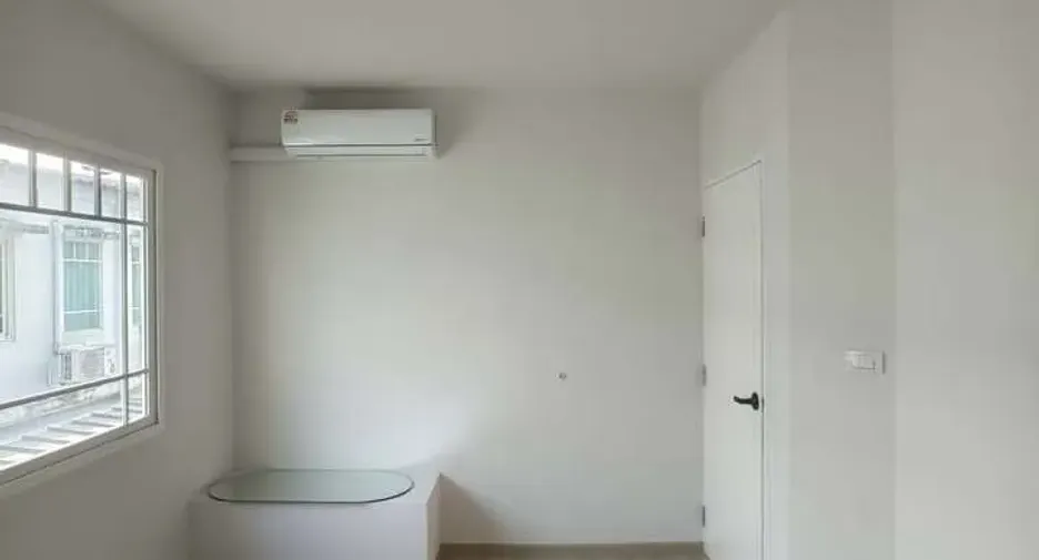 Reihenhaus zum Kauf mit 2 Zimmer in San Sai, Chiang Mai