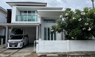 Haus zur Miete mit 4 Zimmer in Mueang Chiang Mai, Chiang Mai
