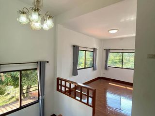 For rent 5 bedrooms house in Mueang Chiang Mai, Chiang Mai