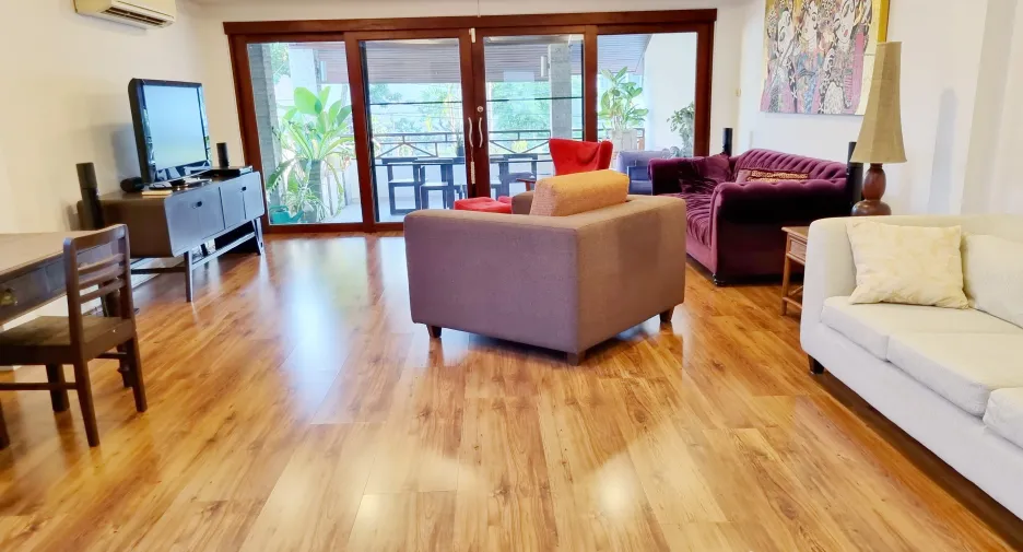 Casa adosada en venta de 4 habitaciones en Watthana, Bangkok