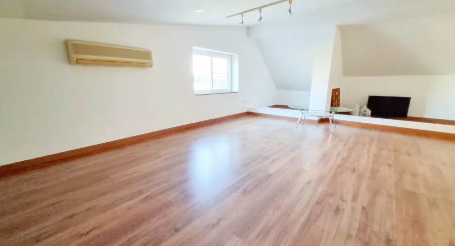 Casa adosada en venta de 4 habitaciones en Watthana, Bangkok