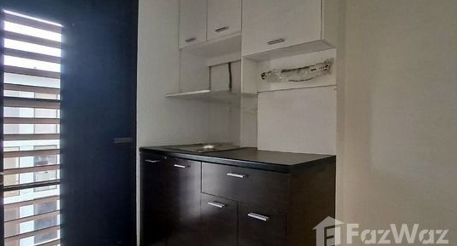 For sale 1 bed condo in Bang Sao Thong, Samut Prakan