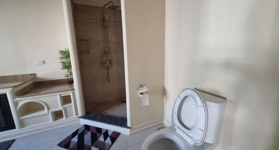 For rent 3 bedrooms apartment in Bang Lamung, Chonburi