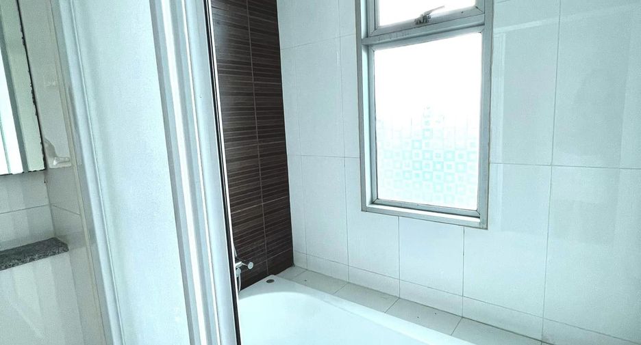 For sale and for rent 2 bedrooms condo in Bang Na, Bangkok